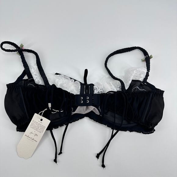 For Love & Lemons Maeve Underwire Bra Black White Lace Rosettes Womens NEW 36DD - Picture 4 of 11
